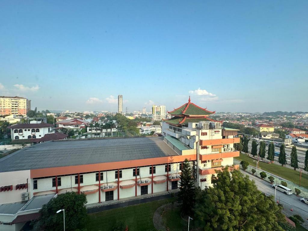 Klang Histana Hotel Exterior photo